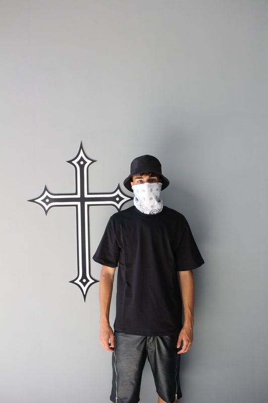 NO PRINT - BLACK TEE